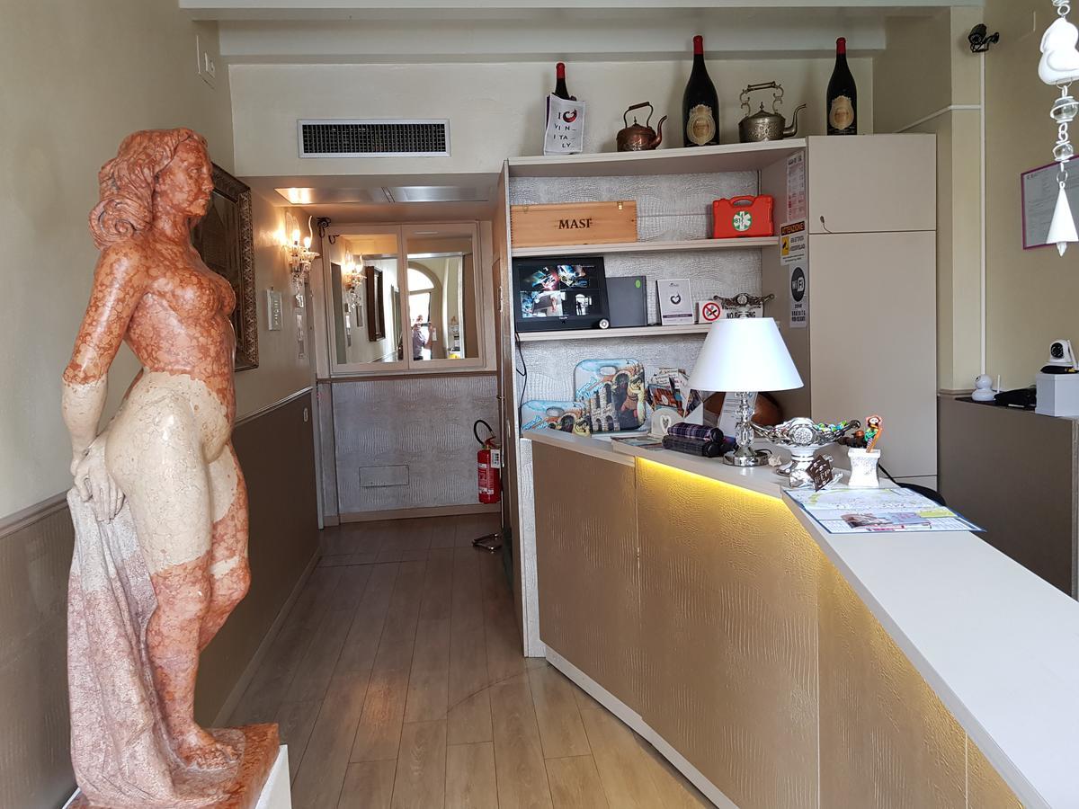 Mi Casa Es Tambien Tu Casa Vips Verona Bagian luar foto