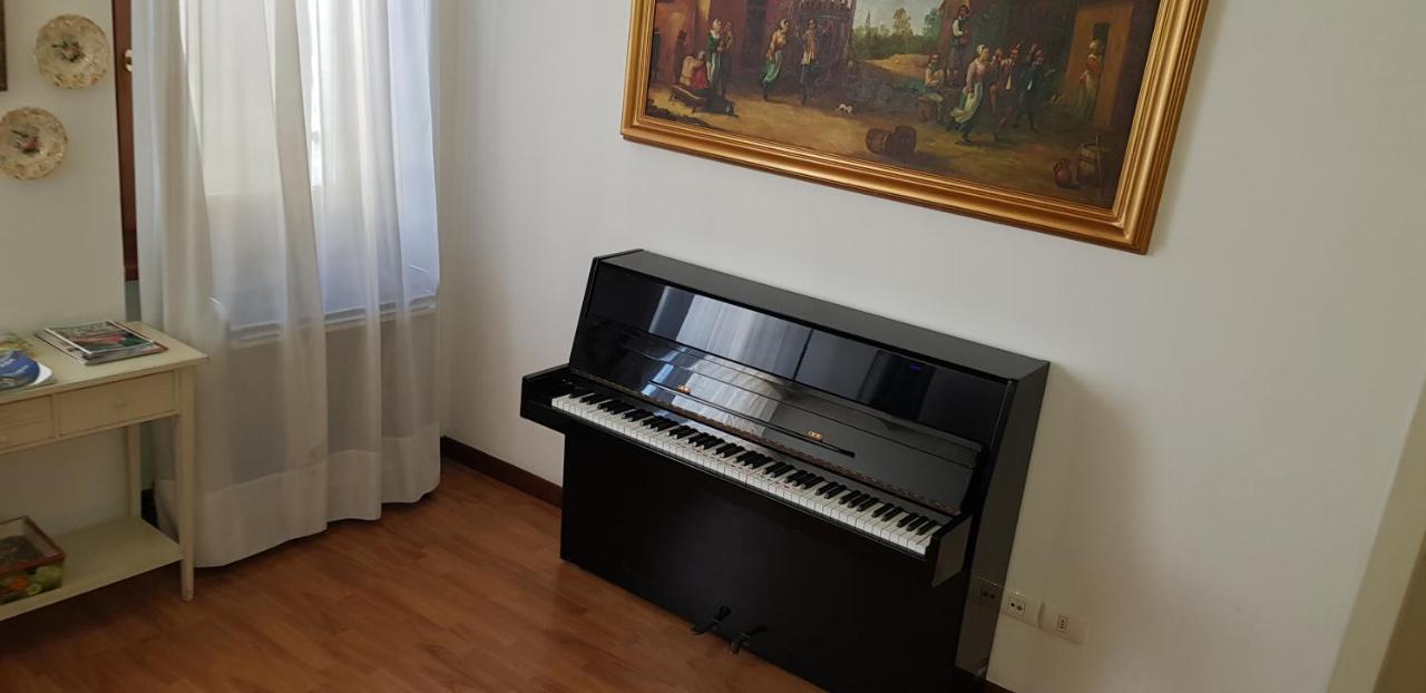Mi Casa Es Tambien Tu Casa Vips Verona Bagian luar foto